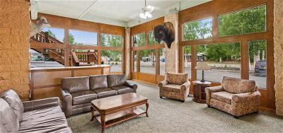 Lounge area with leather couches
